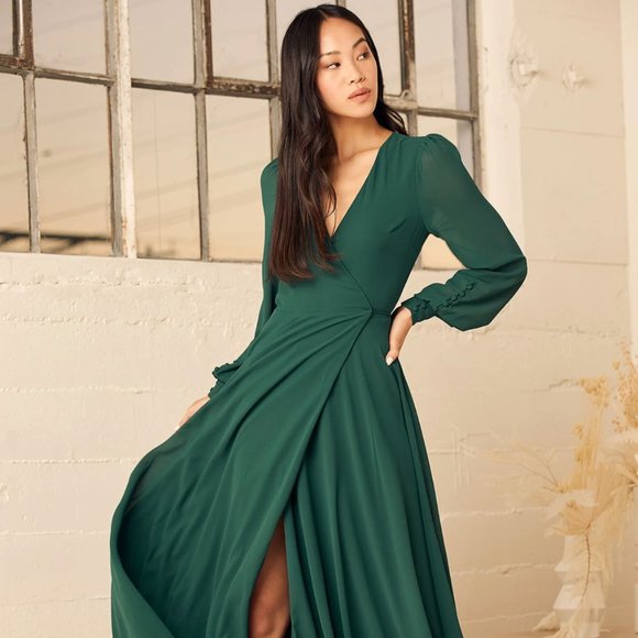 New with tags Lulu's My Whole Heart Emerald Green Long Sleeve Wrap Dress  Size M